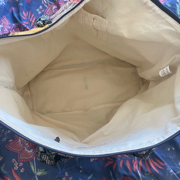 Demdaco Weekender Tote Bag - Picture 4 of 6